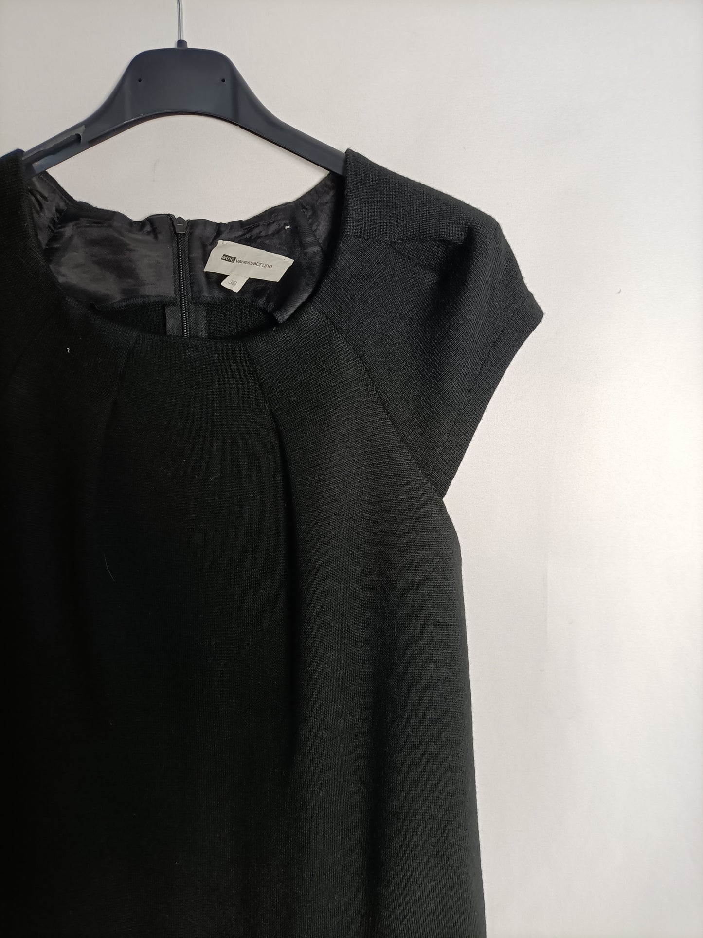 VANESSA BRUNO. Vestido negro doble textura T.36