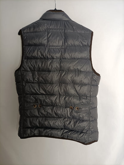 PEDRO DEL HIERRO. Plumas ligero marrón T.s