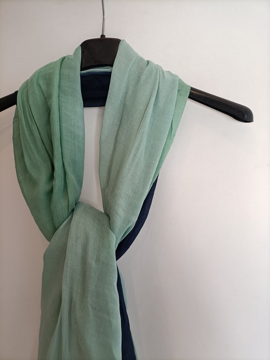 PUNTO ROMA. Fular degradado