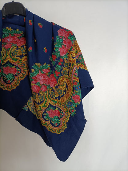 OTHERS. Blue floral scarf
