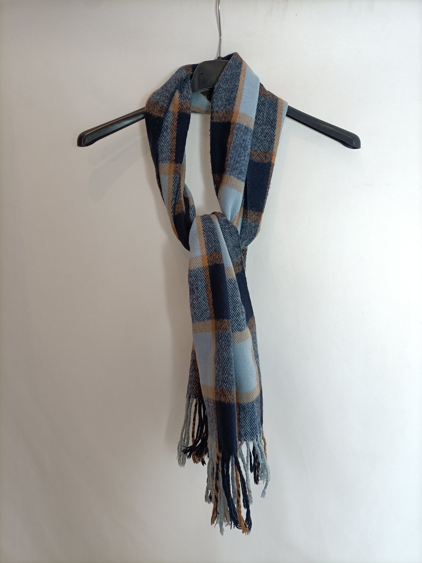 OTRAS. Bufanda cuadros azules