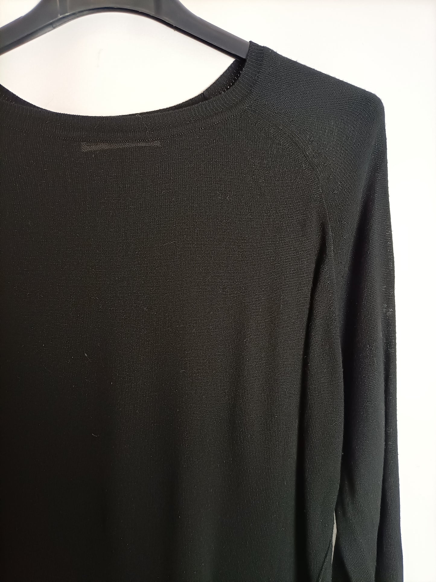 ZARA. Jersey negro fino T.s