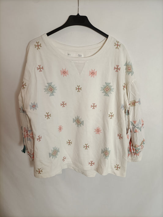 SFERA. Sudadera blanco roto bordada T.l