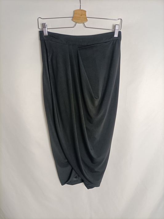 BRUNA. Falda negra cruzada T.s