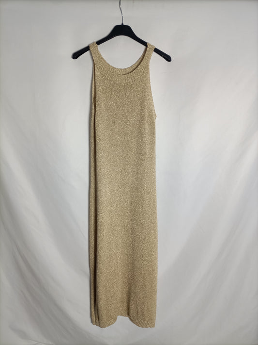 OTRAS. Vestido midi dorado T.u(s)