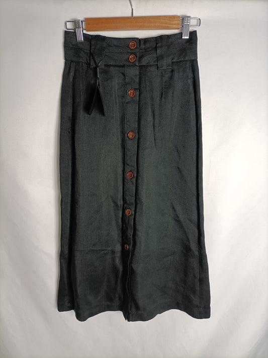 MASSIMO DUTTI. Black buttoned skirt T.36