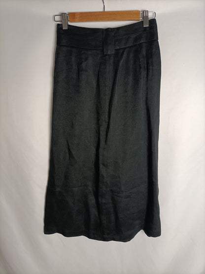 MASSIMO DUTTI. Fada negra abotonada T.36