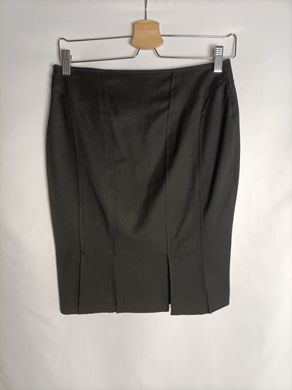 ADIVINA. Falda corta negra tablas T. 40(36)