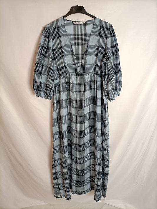 ZARA. Checked midi dress Ts