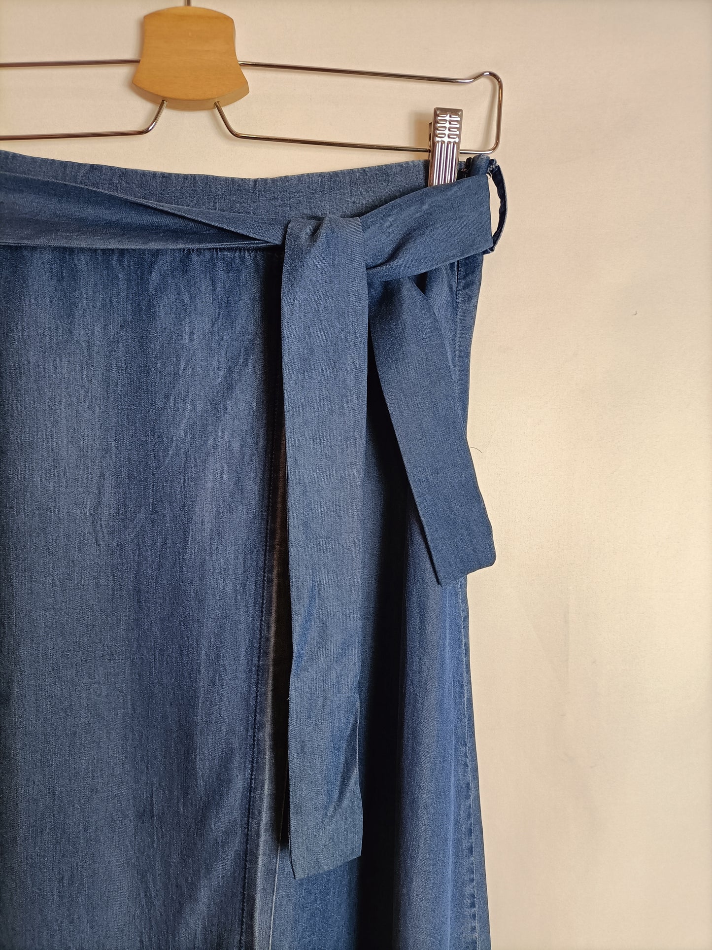 NAULOVER. Denim midi skirt T.38