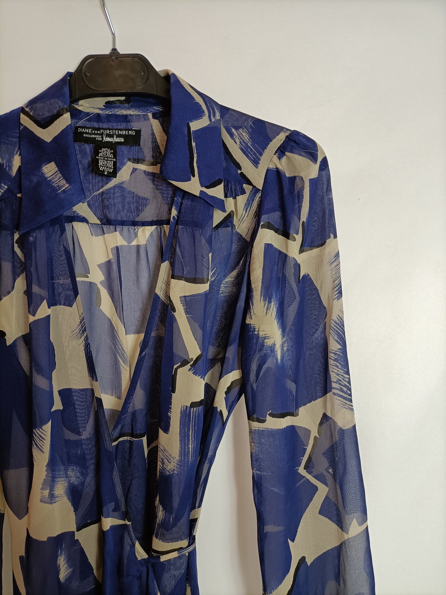 DIANE VON FURSTENBERG. Printed silk dress T.0 (xs)