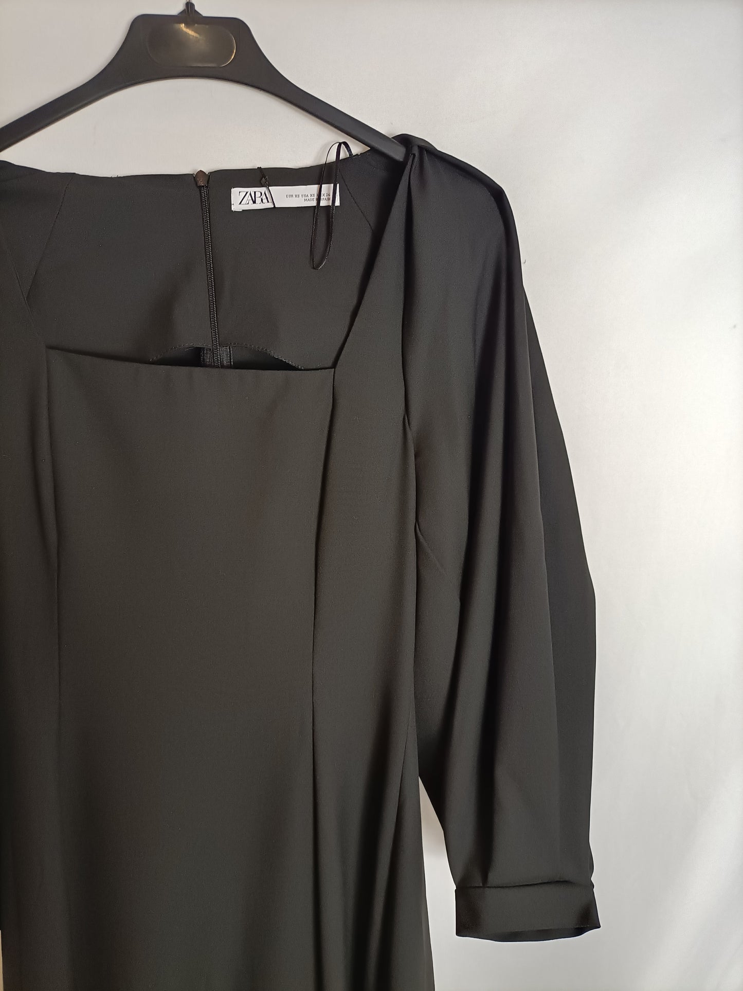 ZARA. Vestido largo negro T.xs