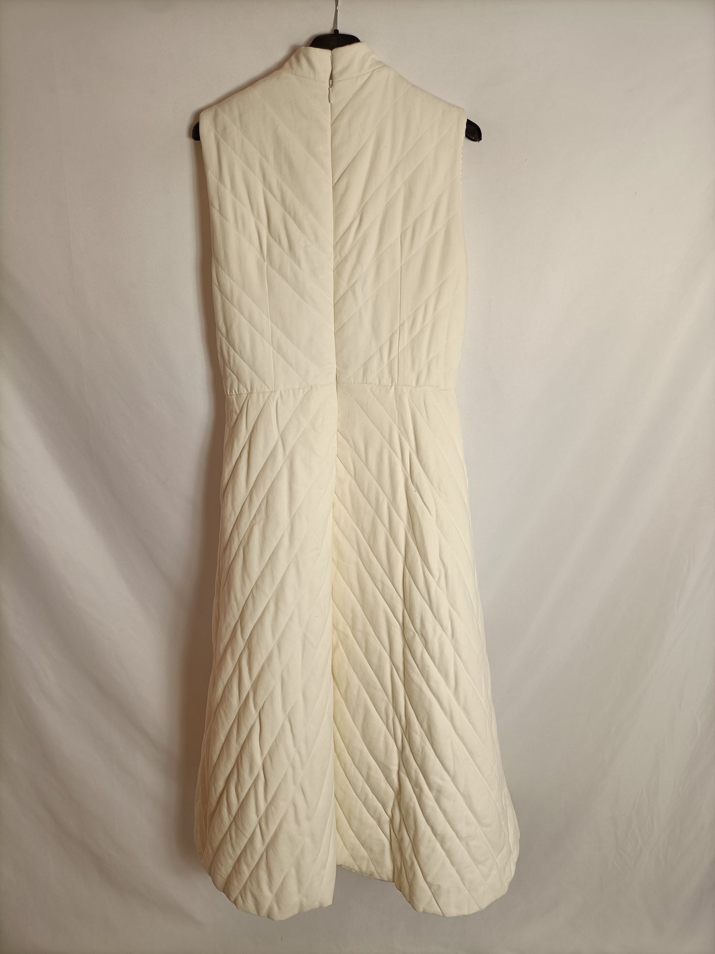 IRON. Quilted beige dress Tm