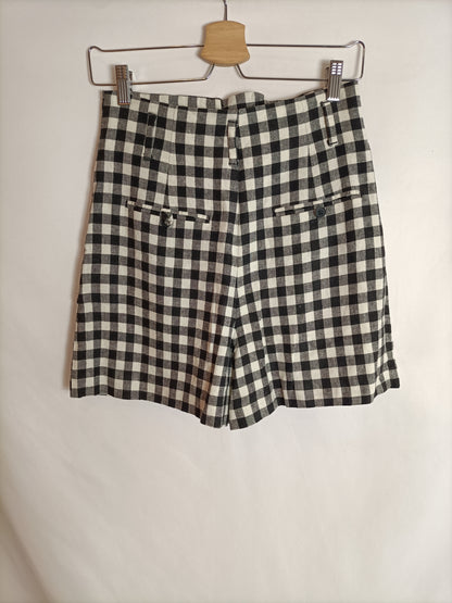 ZARA. Ts gingham shorts