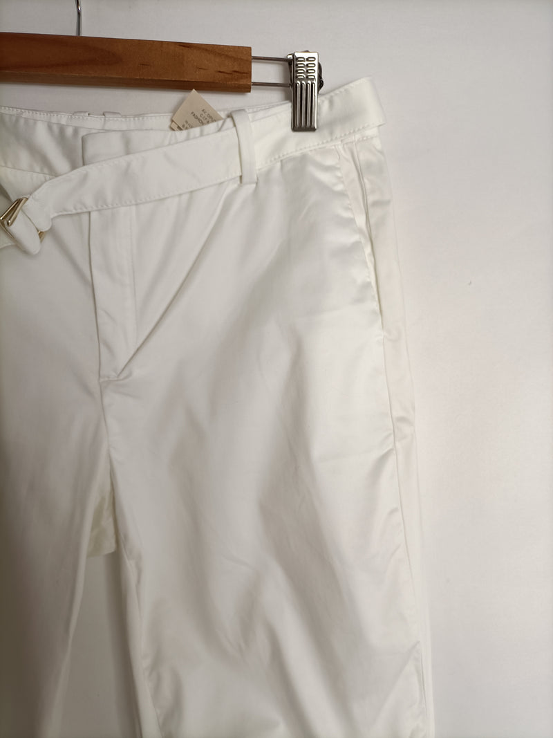 MASSIMO DUTTI. Pantalón blanco satinado T.38