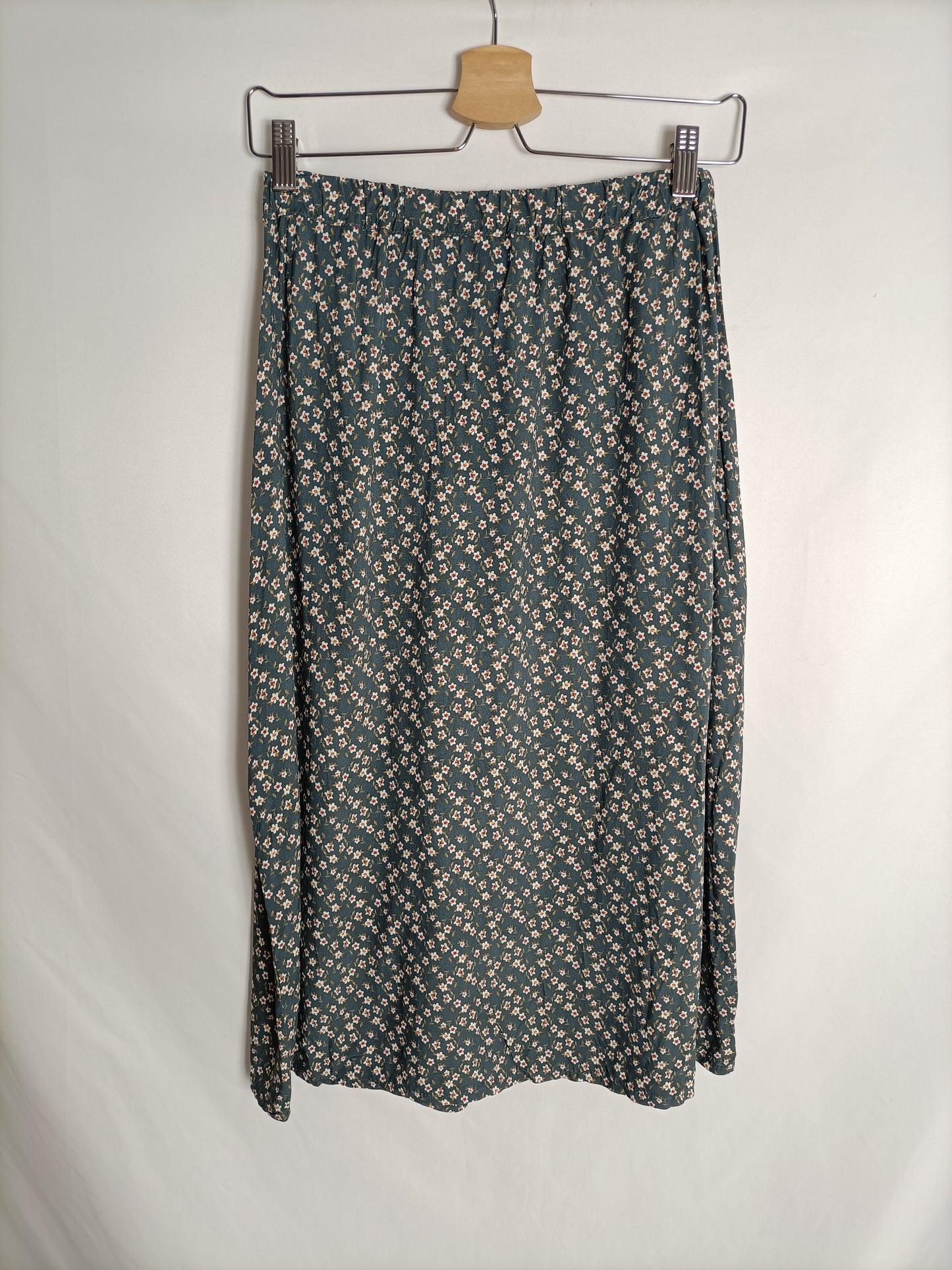 OTRAS. Falda gris florecitas T.u(m/l)