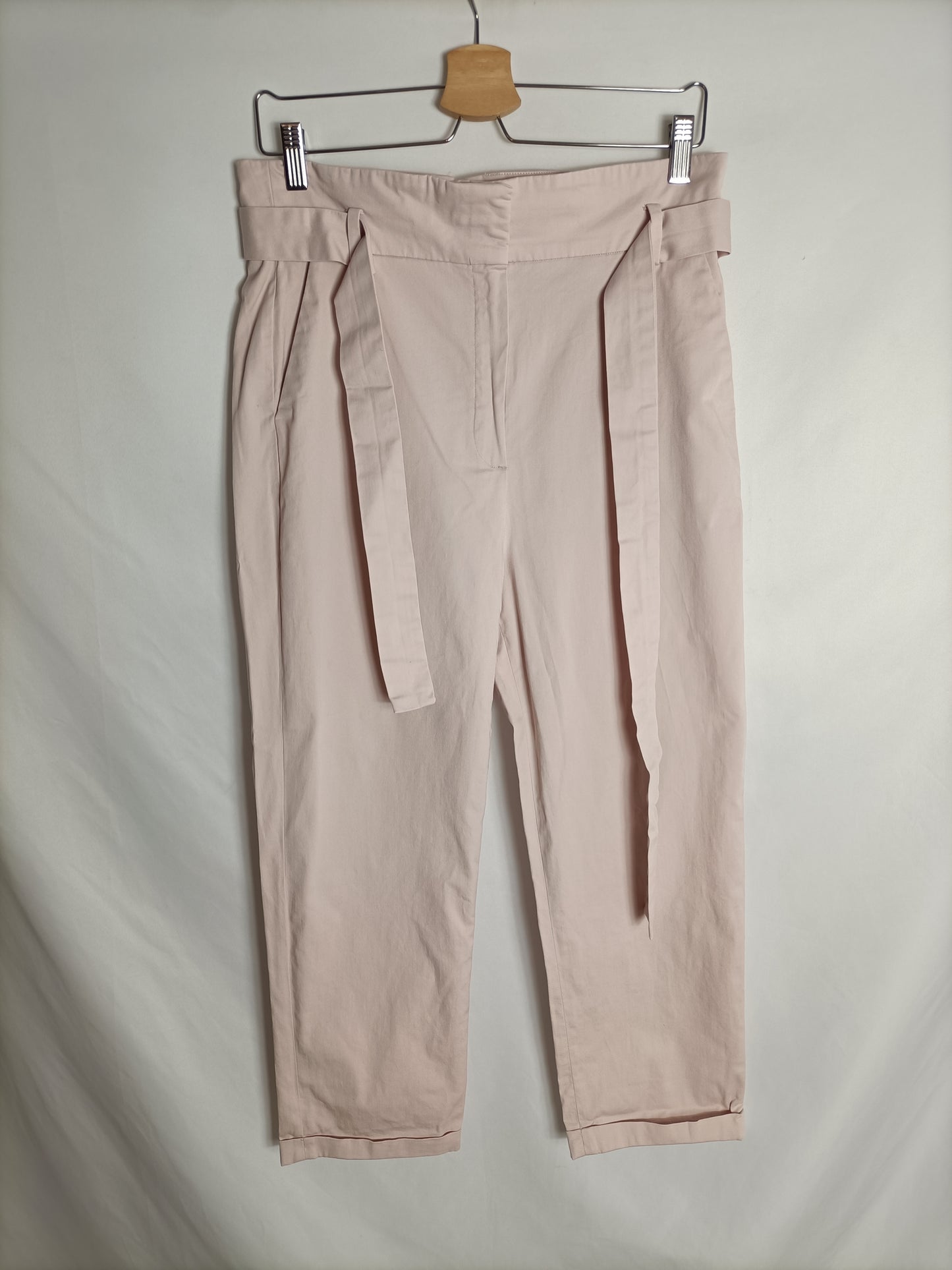 MASSIMO DUTTI. Pantalón rosa cinturón T.40