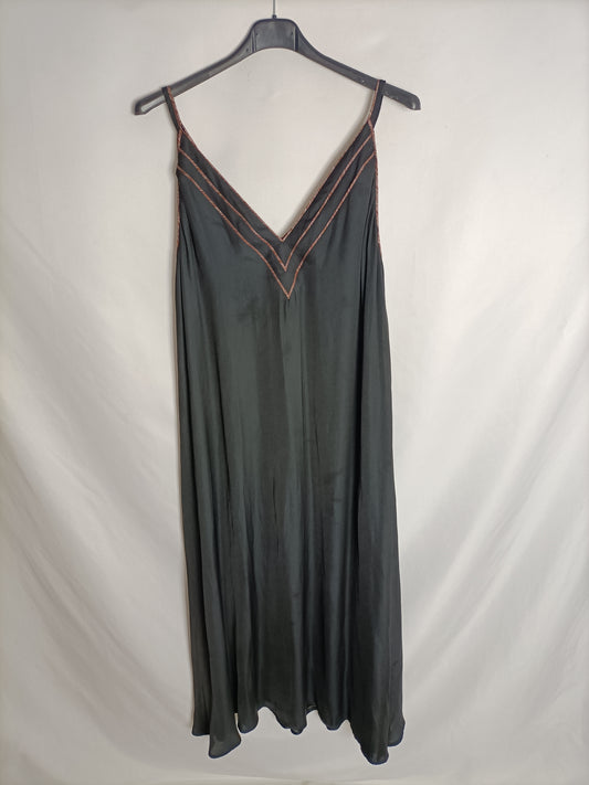 TINTORETTO. Vestido largo negro detalles T.m