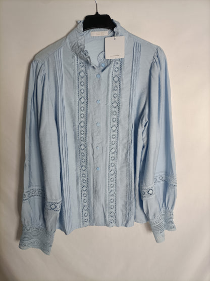 CARLOTA&amp;CO. Blue lace blouse Tl