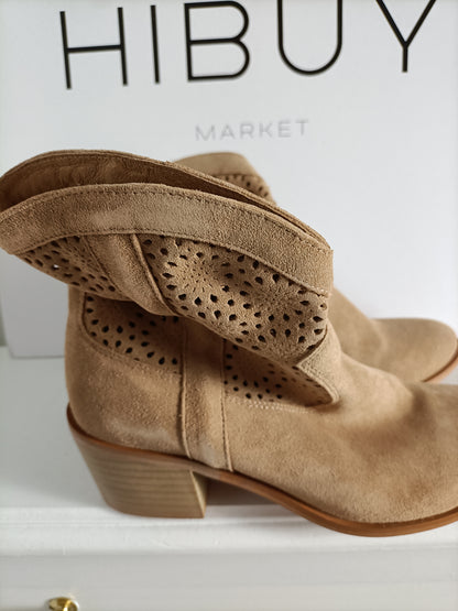 POLIN ET MOI. Botines camel troquelado T.37