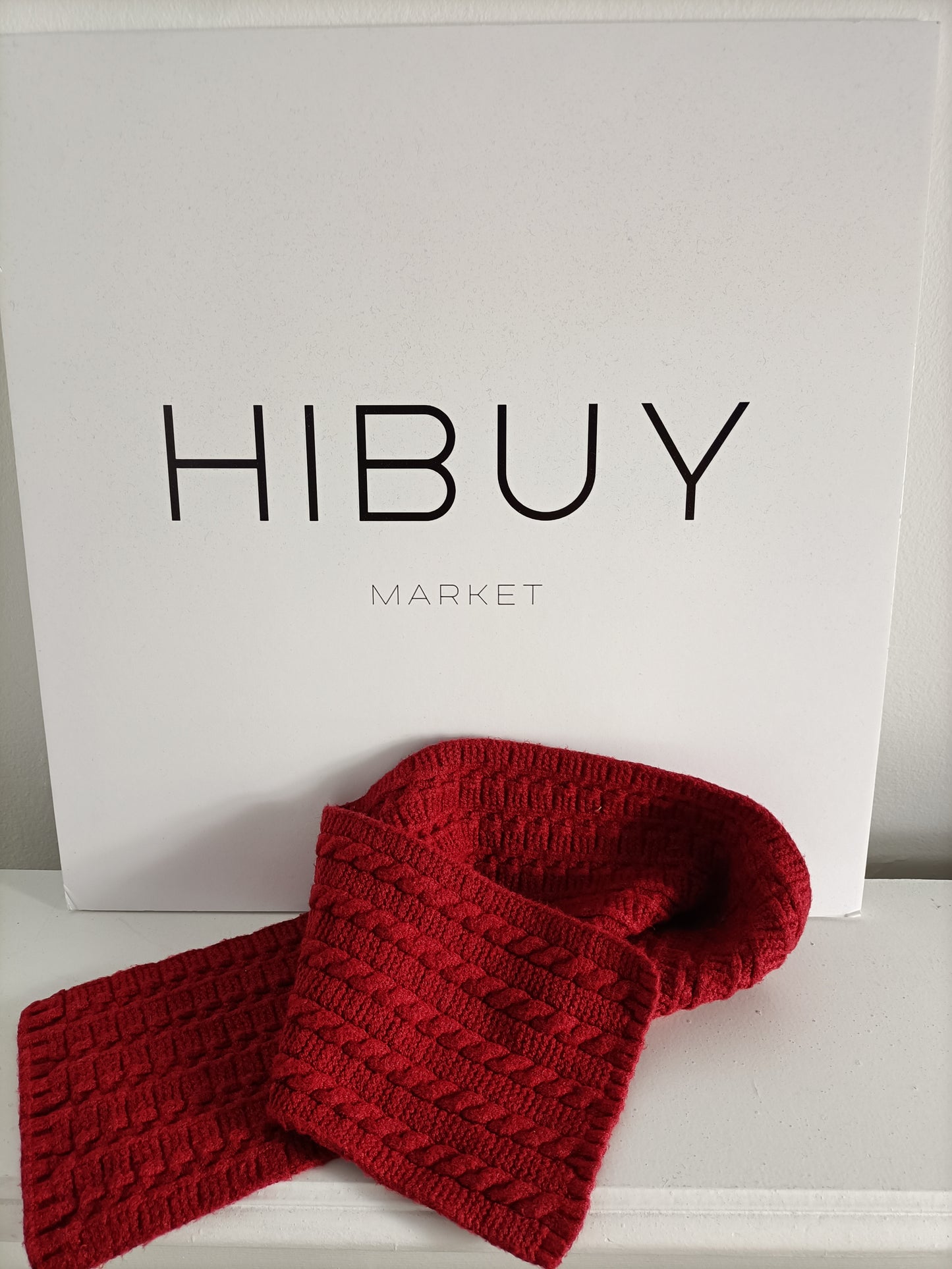 OTHERS. Burgundy scarf