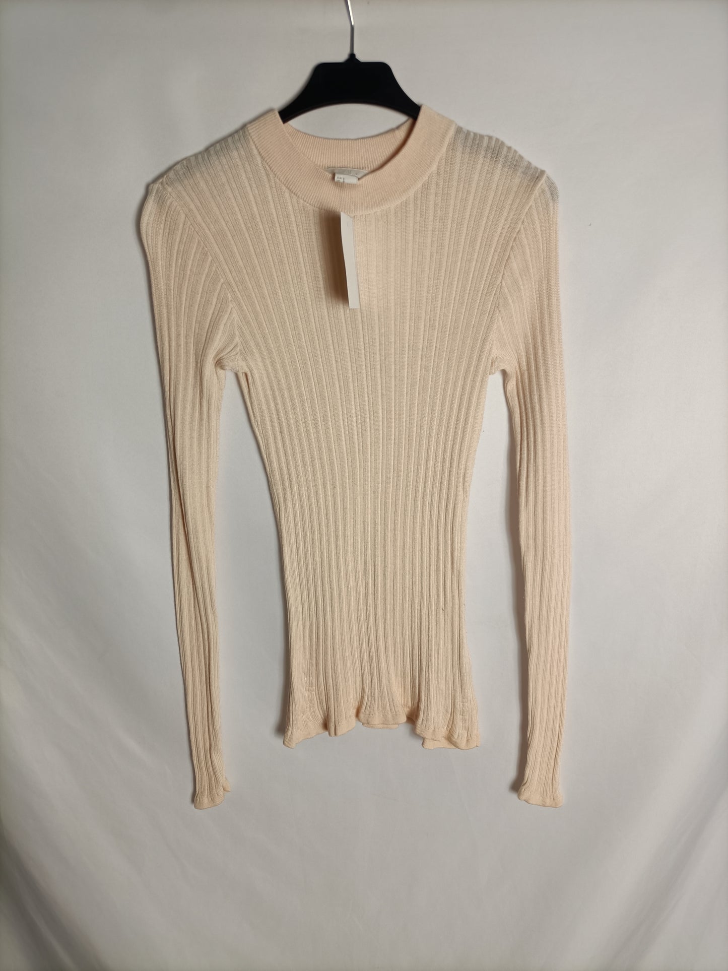 H&amp;M. Fine ribbed sweater TS