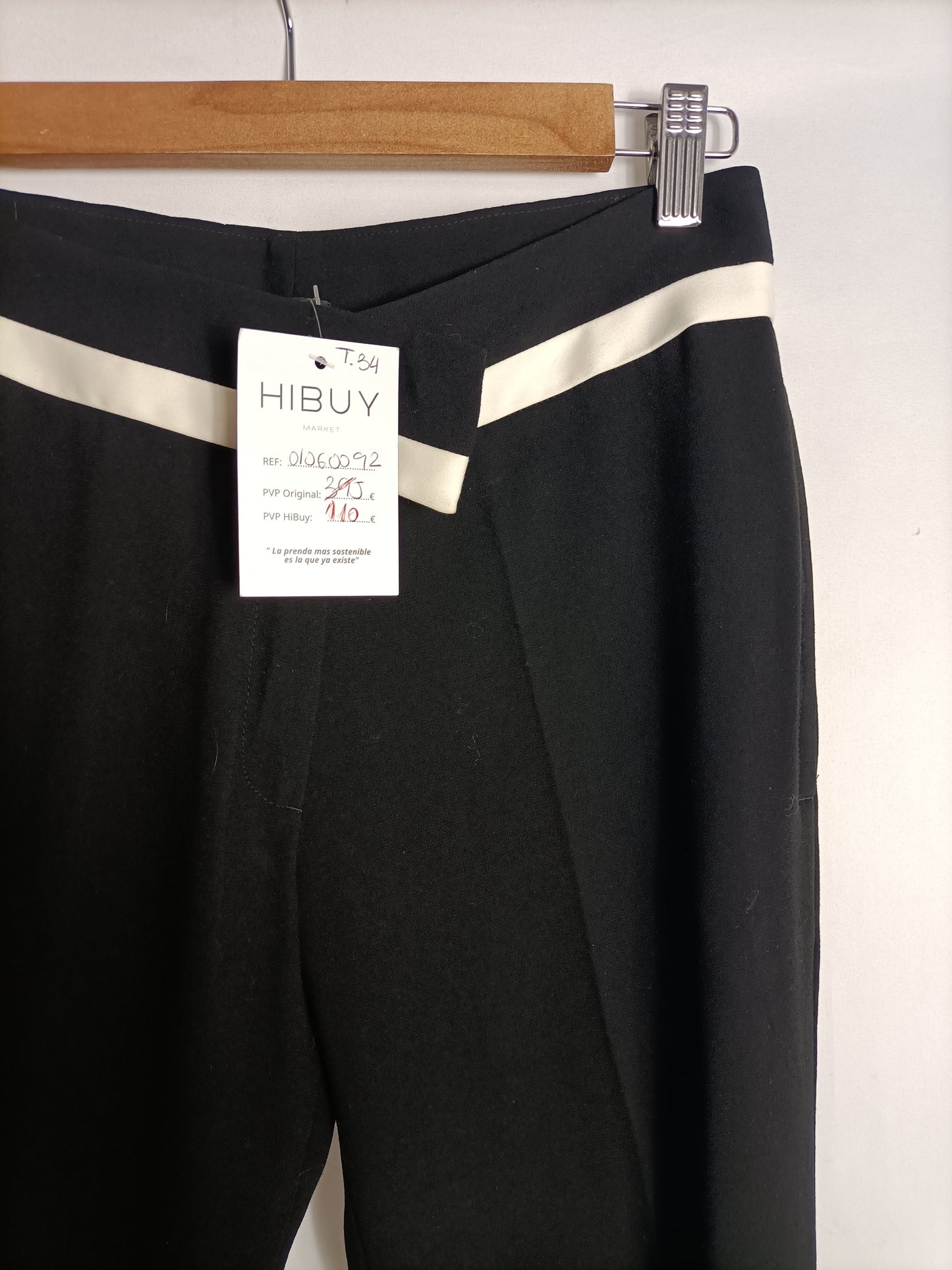 JOSEPH. Black trousers, size 34
