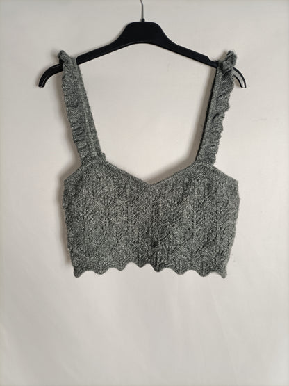 ZARA. Grey knit crop top Tm