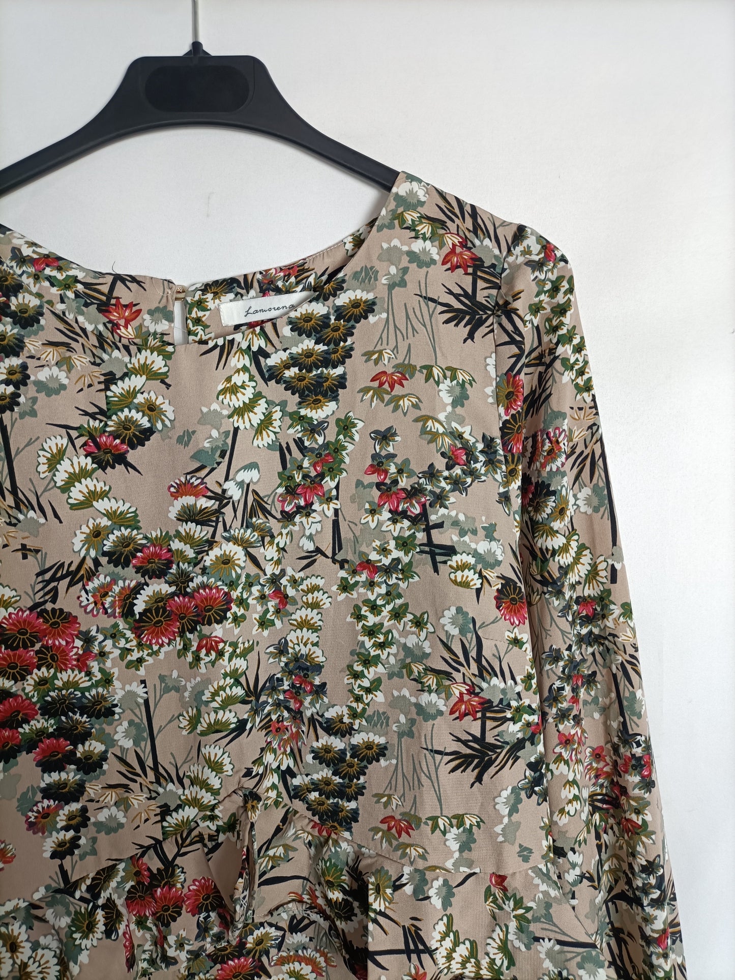 LAMORENA. Beige floral dress TM
