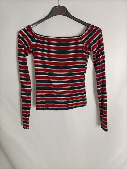 BERSHKA. Camiseta rayas T.s