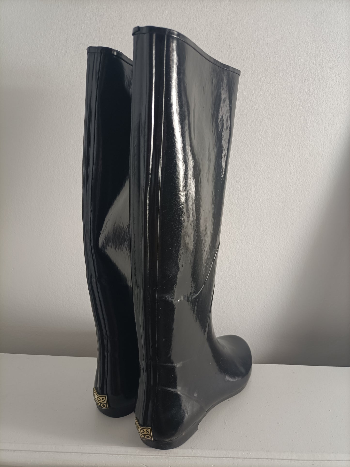 GIOSEPPO. Black rain boots, size 38