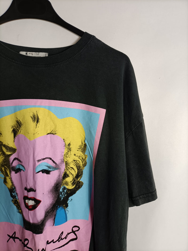 PULL&BEAR. Camiseta gris "Andy Warhol" T.m