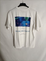 UNIQLO. Camiseta blanca "Sailor Moon" T.s
