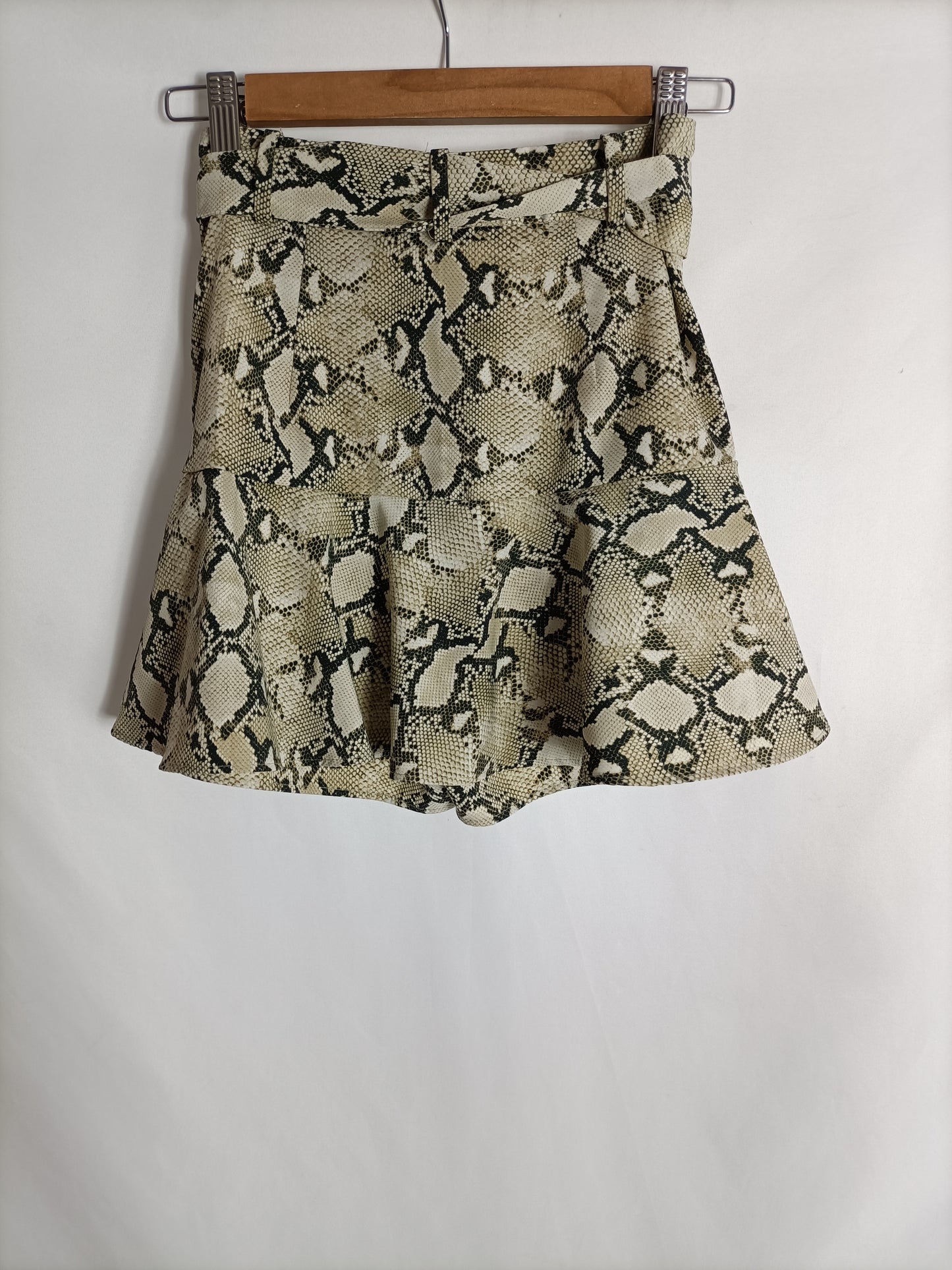 ZARA. Falda/pantalón print T.s