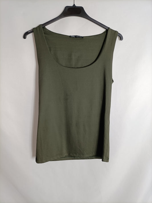 ZARA. Top verde de licra T.m