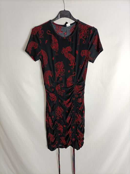 H&M. Vestido negro tigres T.s