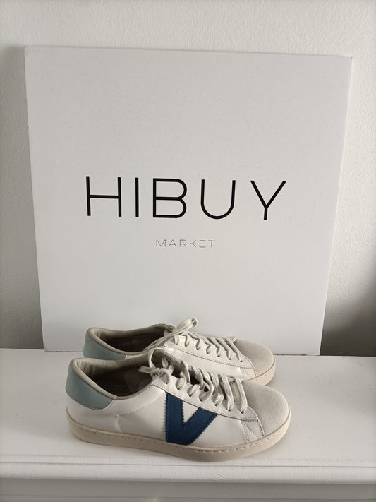 VICTORIA. Zapatillas blancas T.38