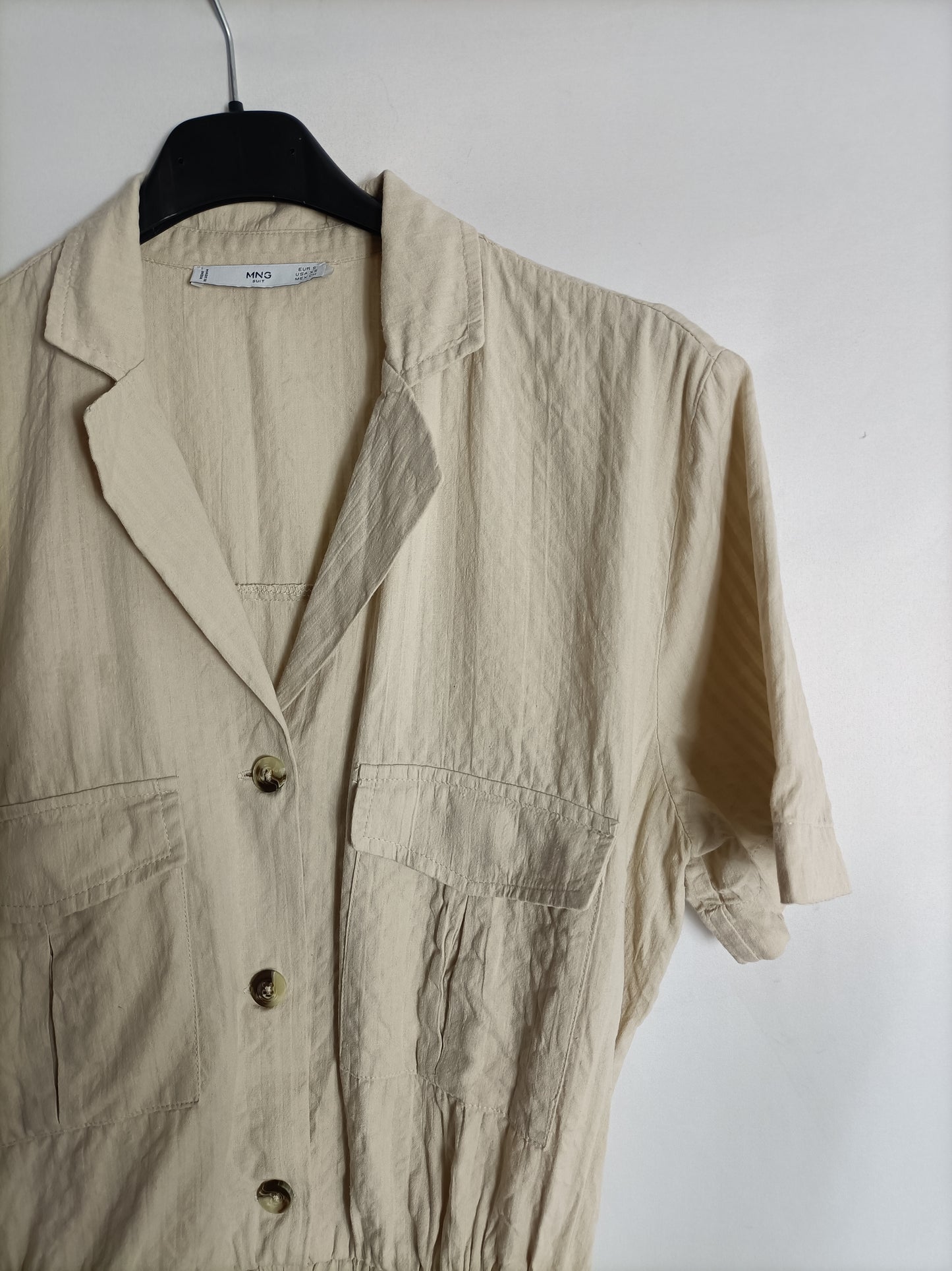 MANGO. Mono beige sahariano T.s