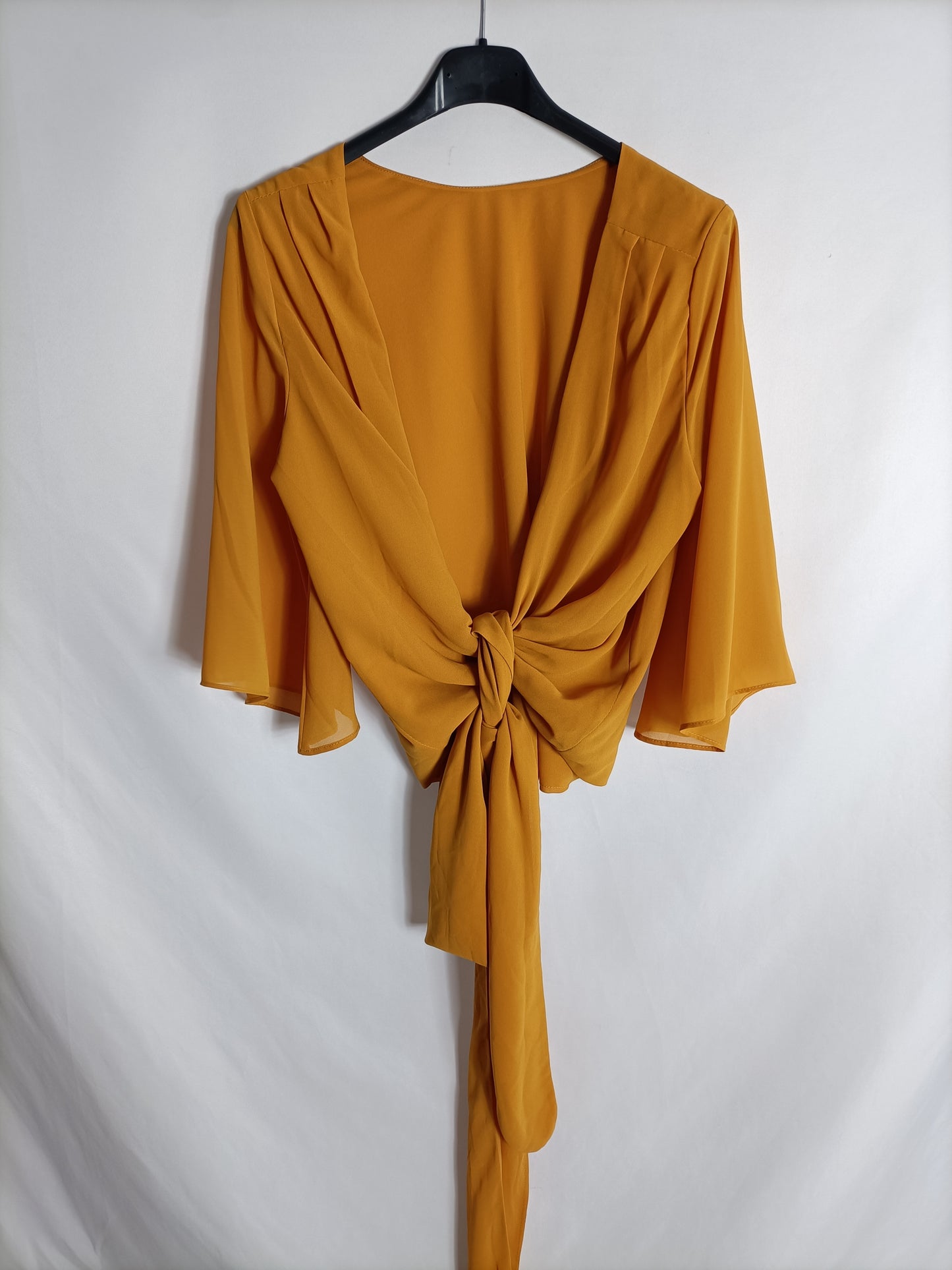 BIMANI. blusa lazada mostaza T.m