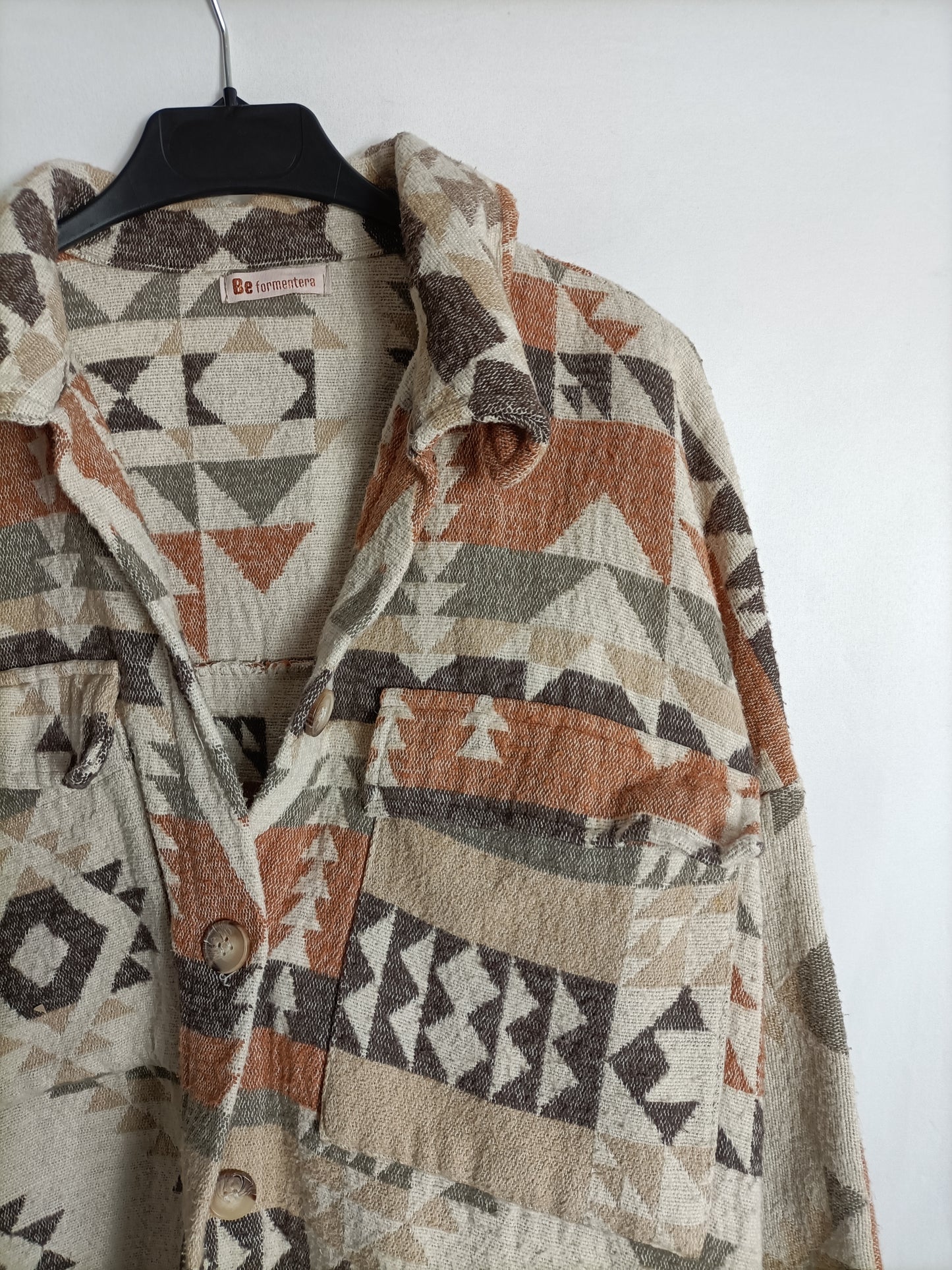 BE FORMENTERA. Chaqueta étnica beiges Tu(s/m)