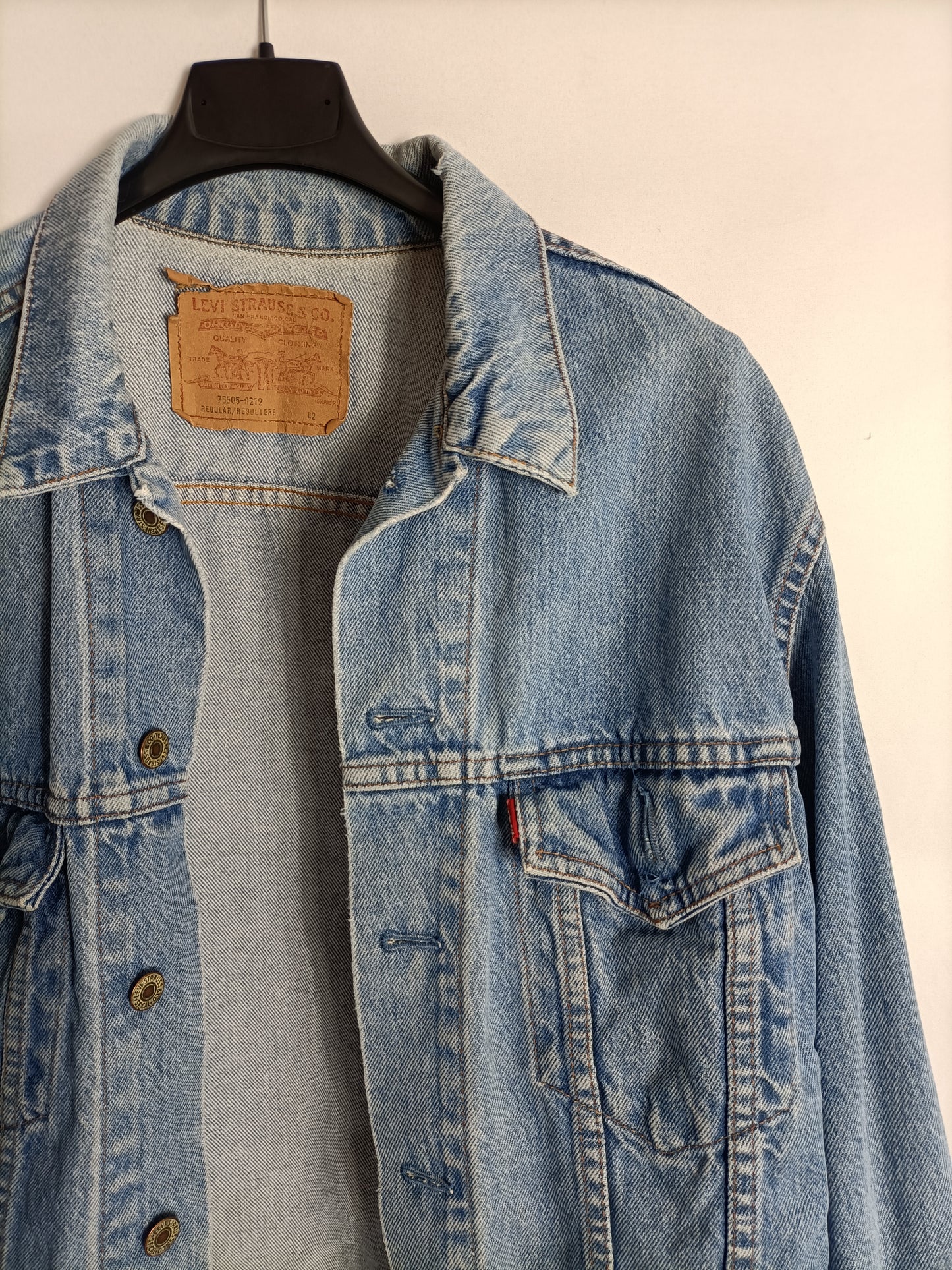 LEVI'S. Cazadora denim vintage T.42