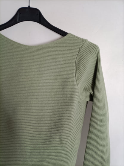 MANGO. Green ribbed Ts sweater