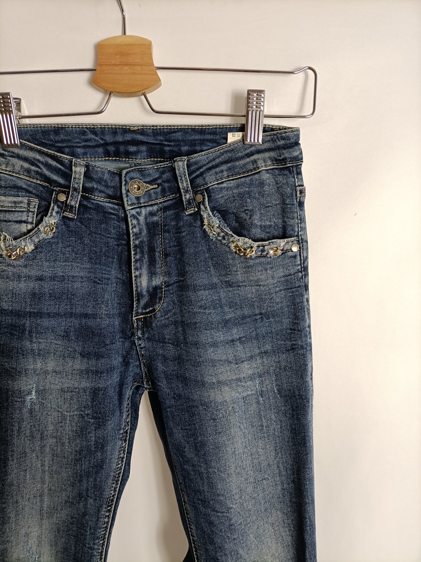 OTRAS. Pantalón denim deshilachado T.s