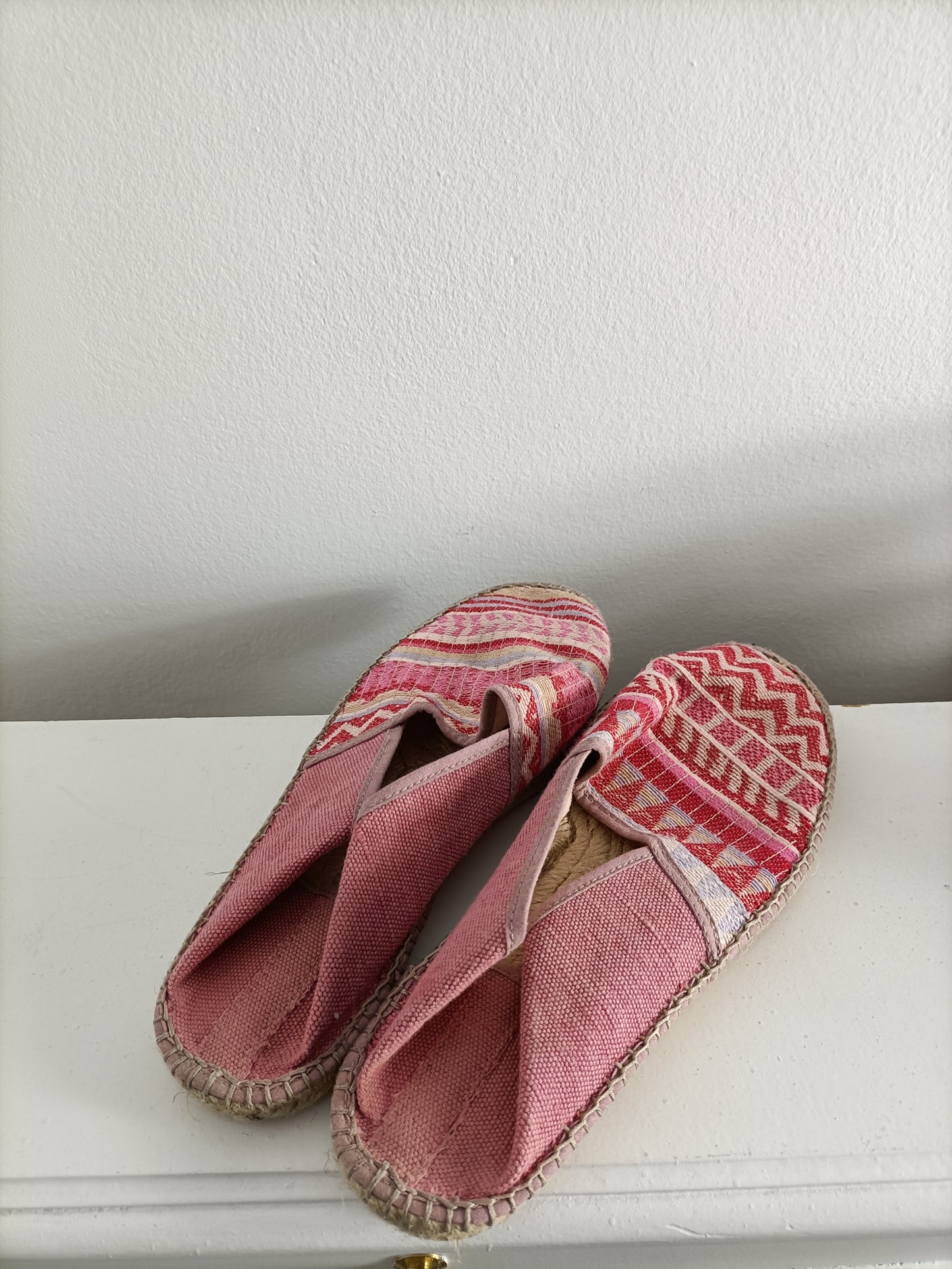 OTHERS. Ethnic espadrilles size 38