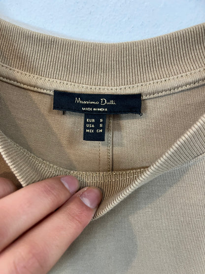 MASSIMO DUTTI. Camiseta básica tostado. T S