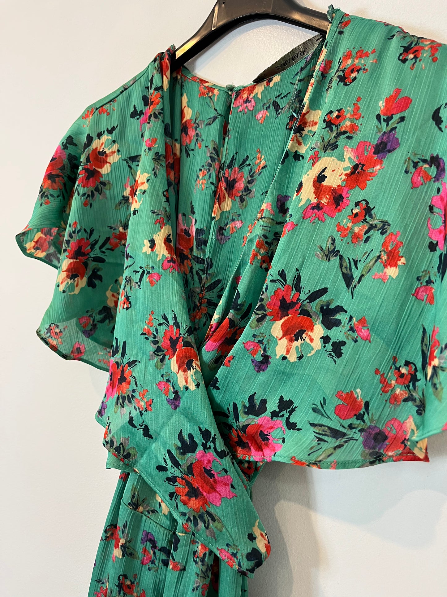 ZARA. Mono estampado flores satinado. T M