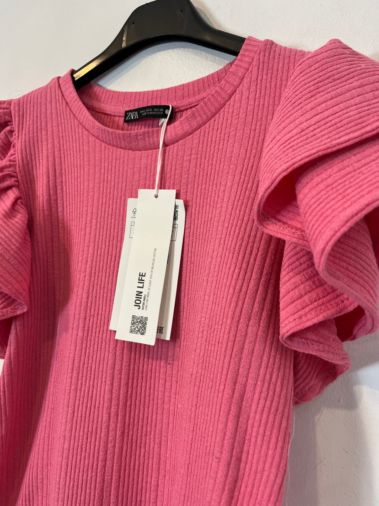 ZARA. Top rosa volantes con algodón. T S