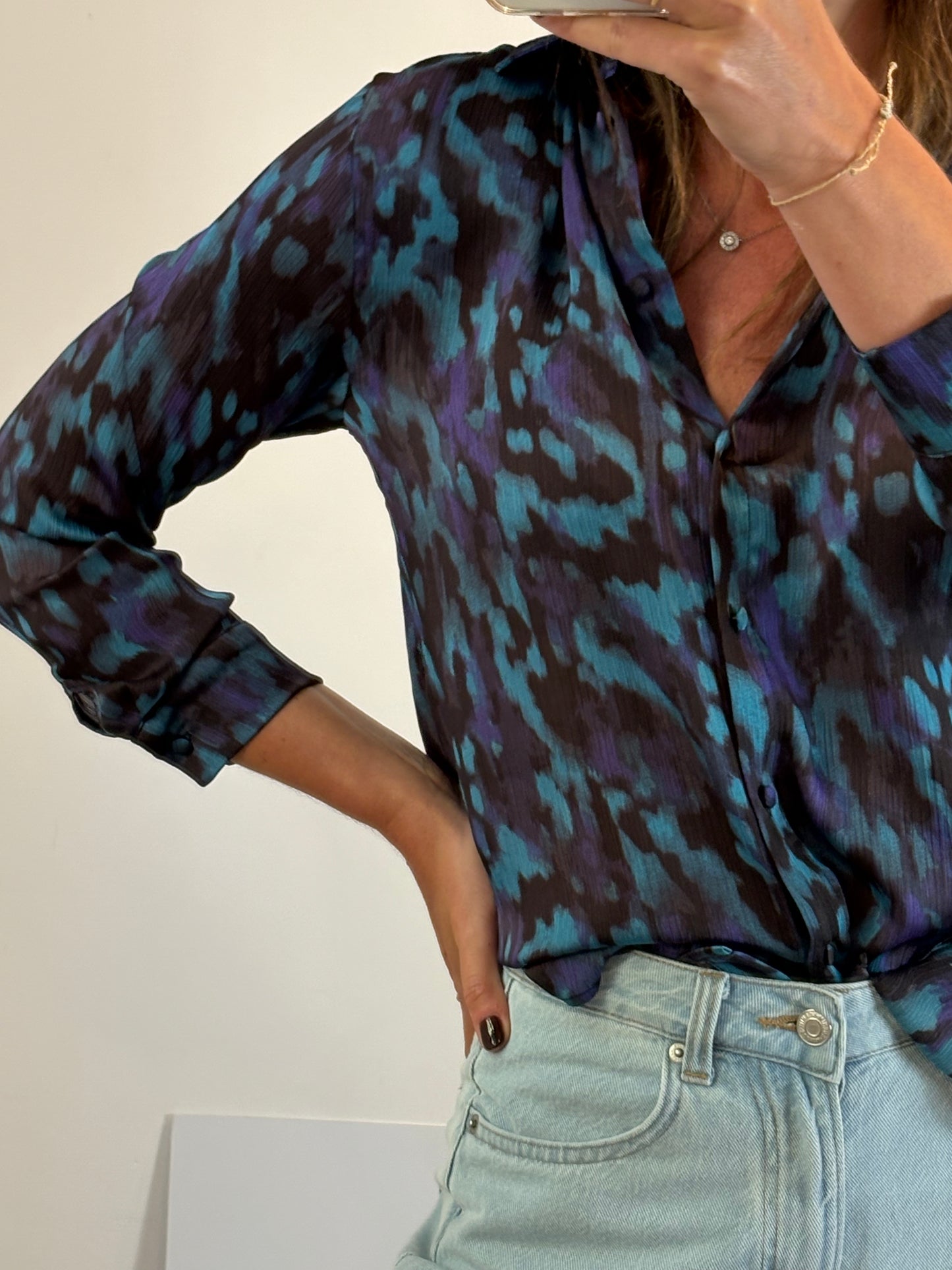 OTHERS. Blue printed blouse. TS