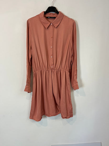 ZARA. Vestido corto rosa claro. T M