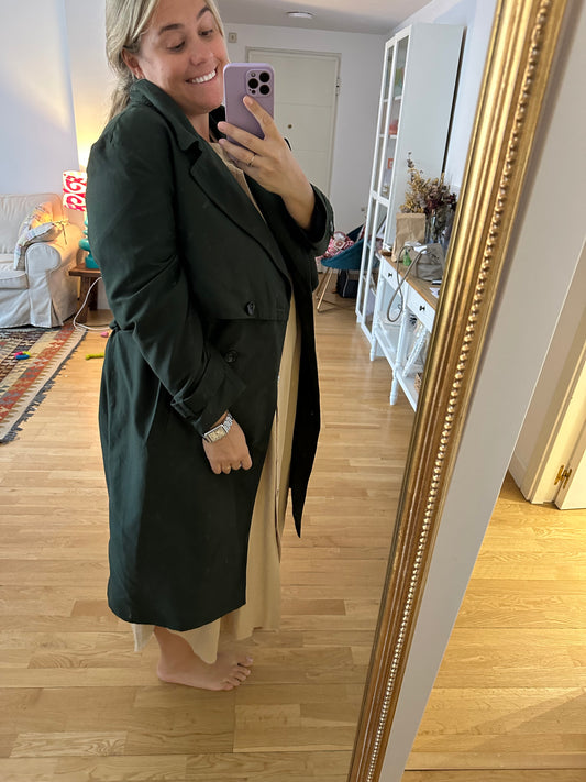 PRIMARK. Gabardina verde T.48